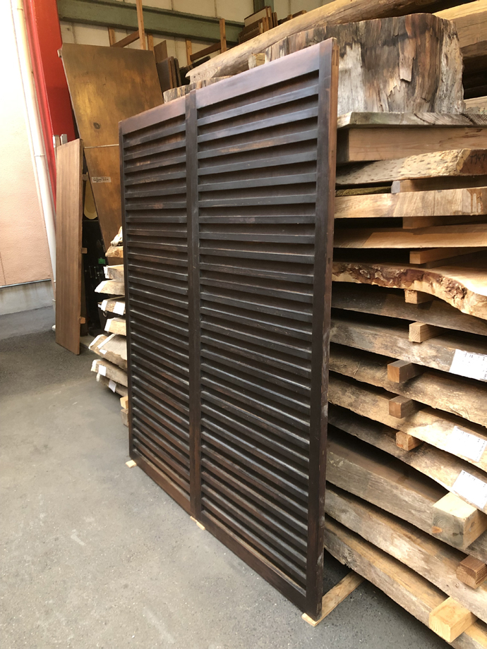 古建具（板戸）の古材