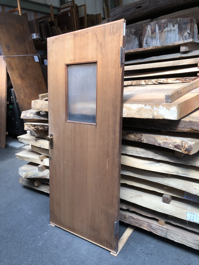 古建具（板戸）の古材