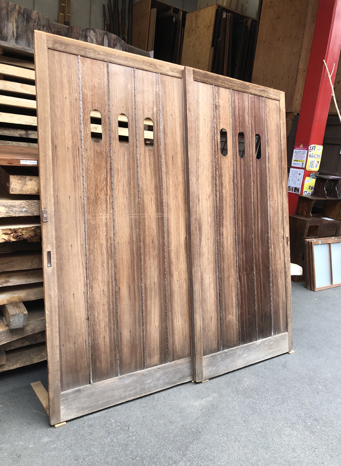 古建具（板戸）の古材