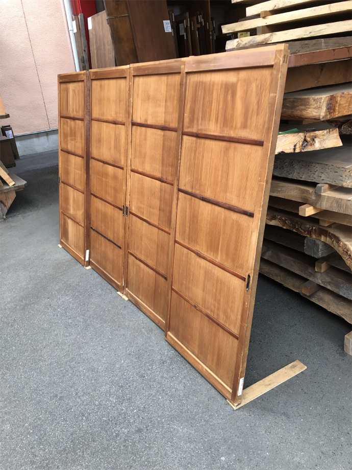 古建具（板戸）の古材