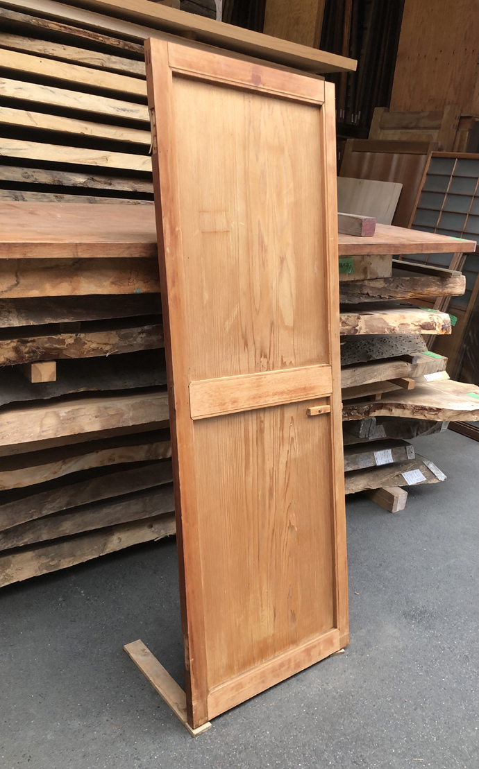 古建具（板戸）の古材