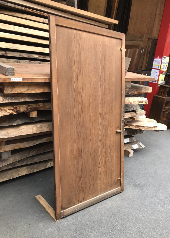 古建具（板戸）の古材