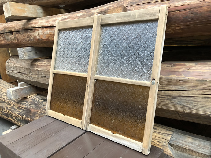 古建具（小型ガラス戸）の古材