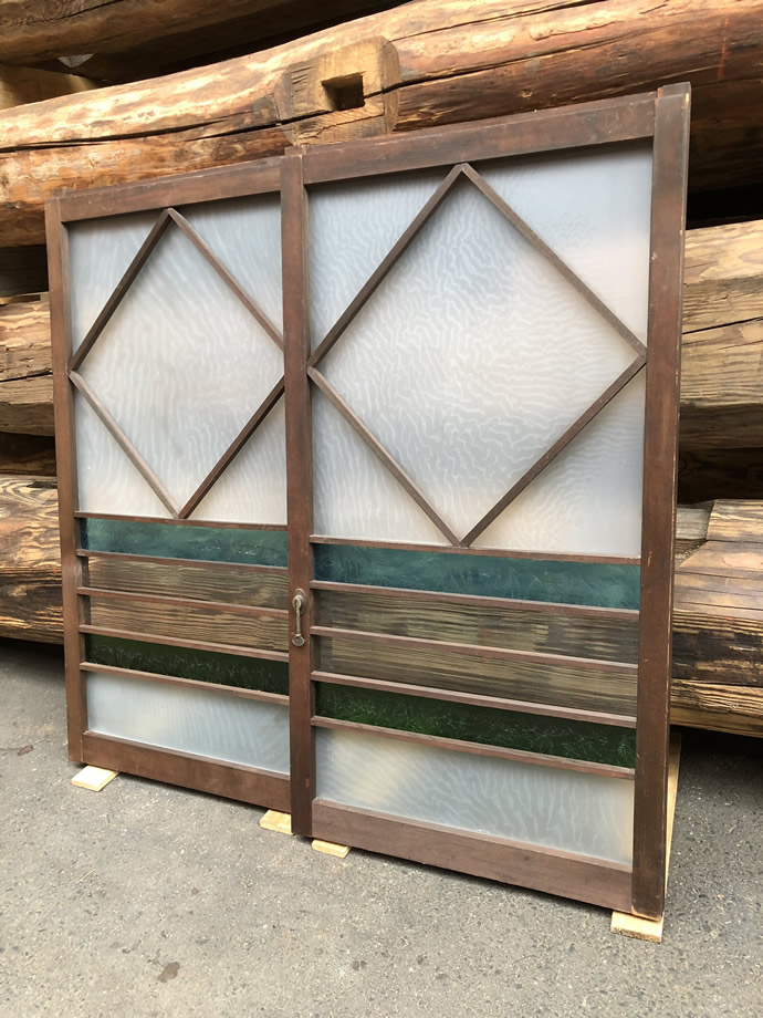 古建具（小型ガラス戸）の古材