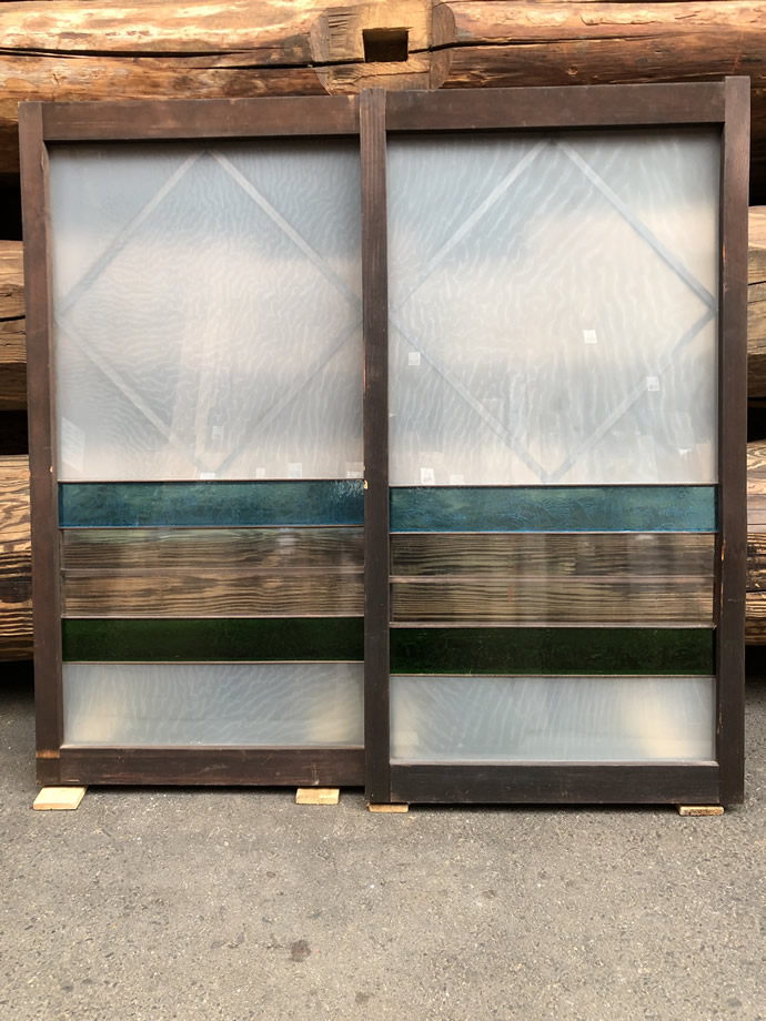 古建具（小型ガラス戸）の古材