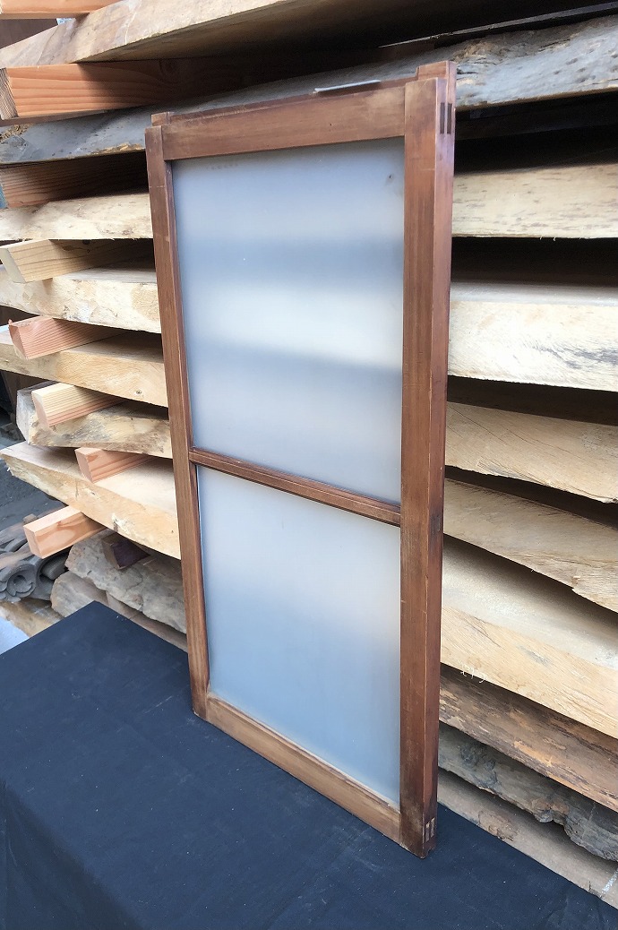 古建具（小型ガラス戸）の古材
