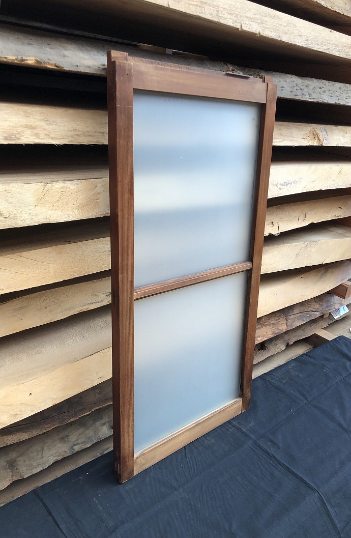 古建具（小型ガラス戸）の古材